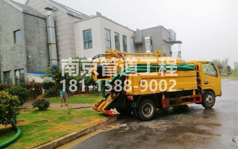 246雨花小区化粪池清理